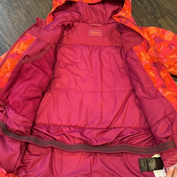 Girls Marmot Snowline Jacket - Picture 8 of 10